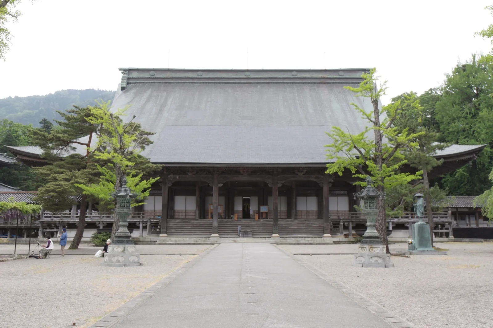 Zuisenji temple, whose history runs alongside Inami woodcarving; fire and rebuilding raised a town of carvers. Photo: Resto1578 (CC BY-SA 3.0)